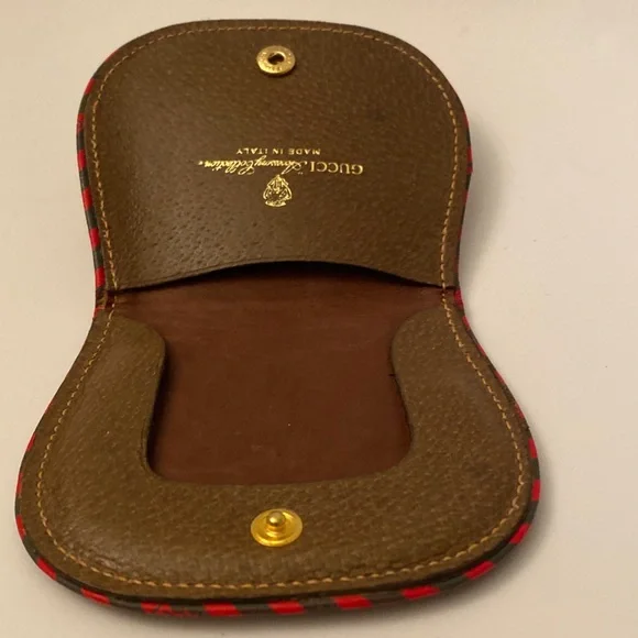 Gucci Accessory Collection Rounded Pouch Compact - Picture 13 of 13